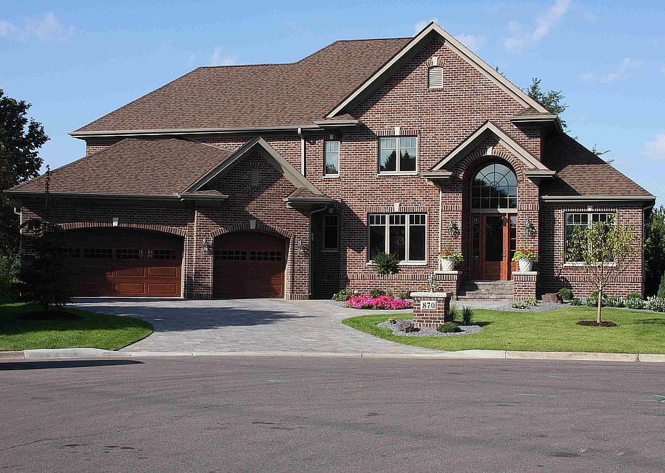 1st image of 870 Bluff Cir