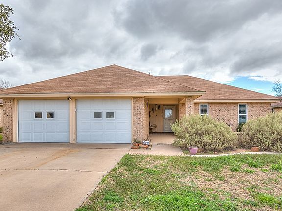 3rd image of 1220 Gregory Dr