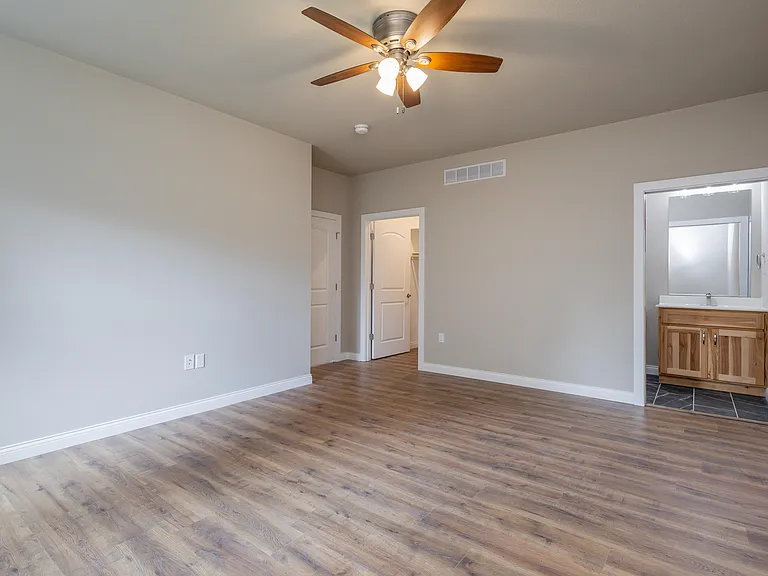 5416 Heath Ct — Photo 26