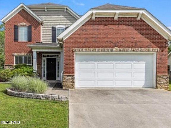 2nd image of 2416 Ancient Oak Ln
