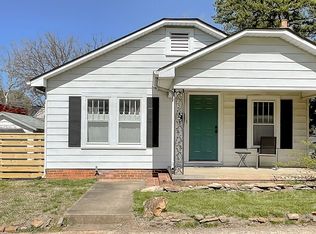 131 Carolina Ave, Burlington, NC 27215
