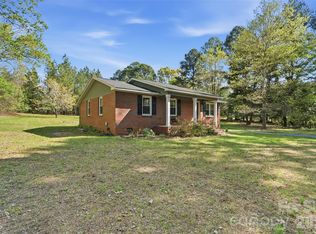 2291 Hicklin Bridge Rd, Edgemoor, SC 29712