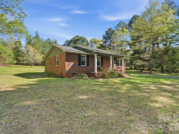 2291 Hicklin Bridge Rd, Edgemoor, SC 29712