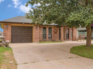 302 Hinojosa Dr, Edcouch, TX 78538