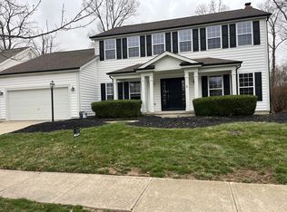 8075 Glenmore Dr, Powell, OH 43065