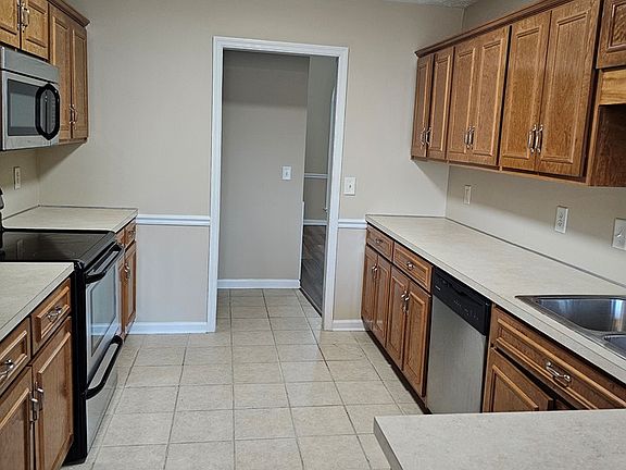 3rd image of 9173 Garrett Lake Dr