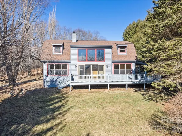 286 Pioneer Ridge Rd, Canton, NC 28716