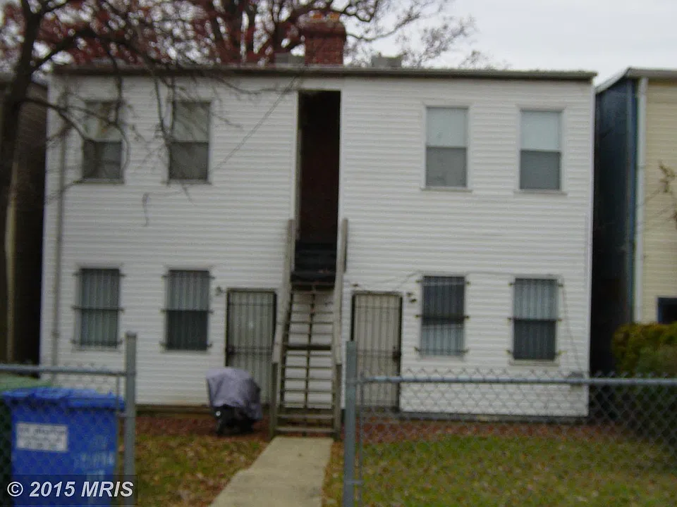 Building Photo 4