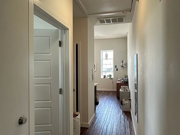 6318 Jackson St — Photo 4