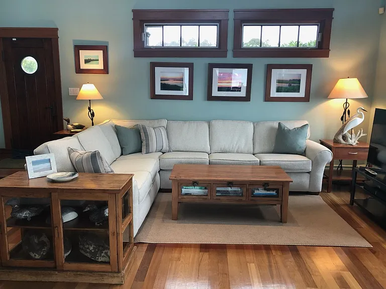 312 E Montauk Hwy — Photo 7