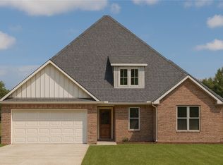 663 Primitivo Ave, Tontitown, AR 72762