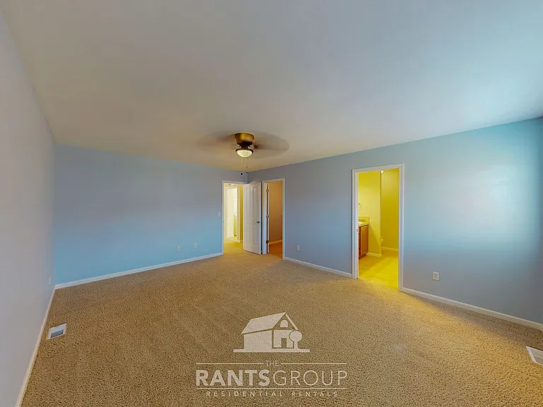 7629 Kodiak Ave NE — Photo 16