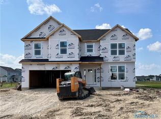 1009 Sunset Rdg, Perrysburg, OH 43551