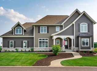 4853 Saint Annes Dr, Waunakee, WI 53597