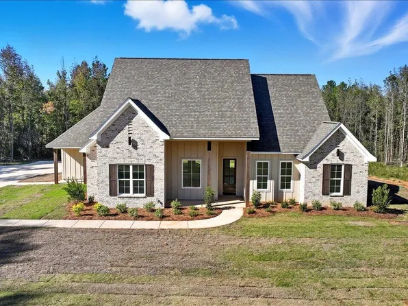 204 Ad McLendon Rd, Mendenhall, MS 39114