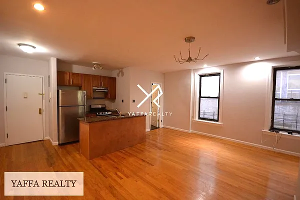Rented by Yaffa Realty LLC | media 11