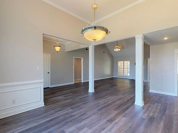 5th image of 5024 Sussex Dr