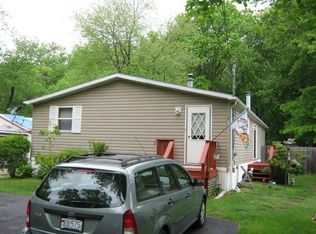 19 Bailey Dr, West Greenwich, RI 02817