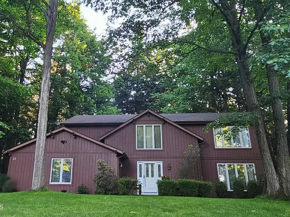 35 Via Maria Drive, Schenectady, NY 12302