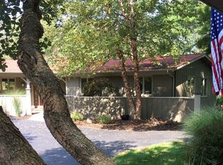 8751 Cascade Rd SE, Ada, MI 49301