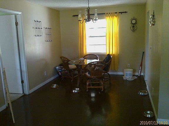 Formal Dining