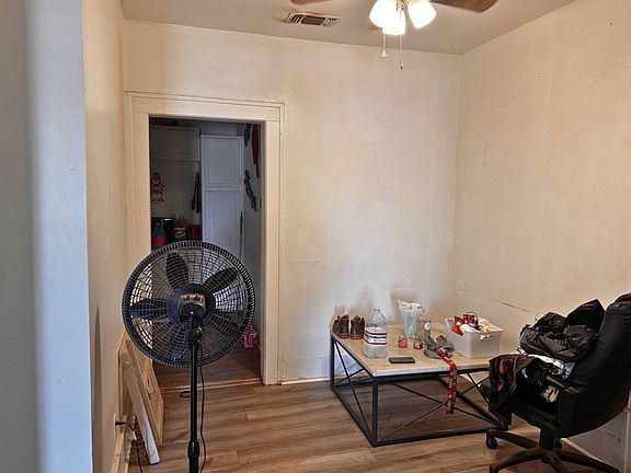 4th image of 2812 Avenue R