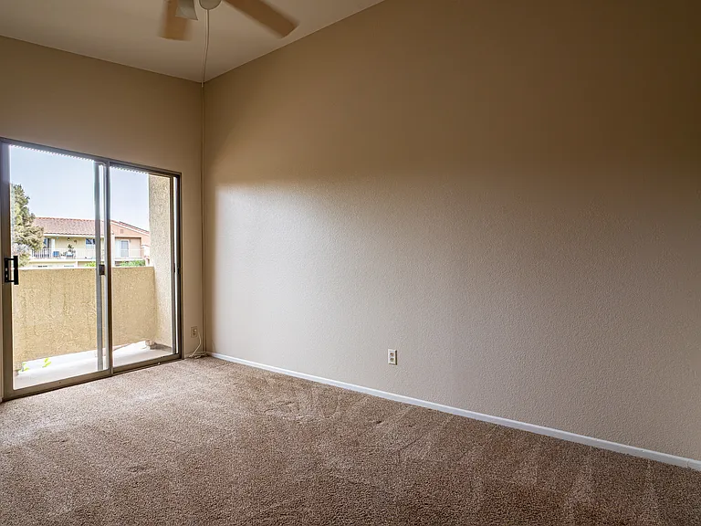 450 Tava Ln — Photo 28