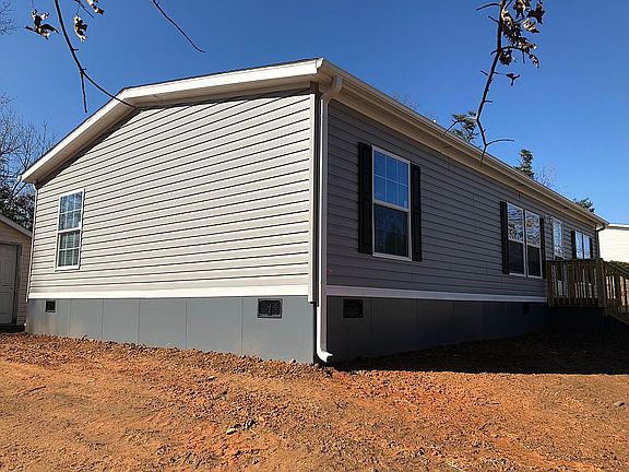 2nd image of 206 Rocky Ln