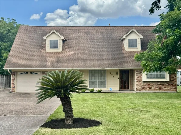 203 E Thornton Rd, Houston, TX 77022
