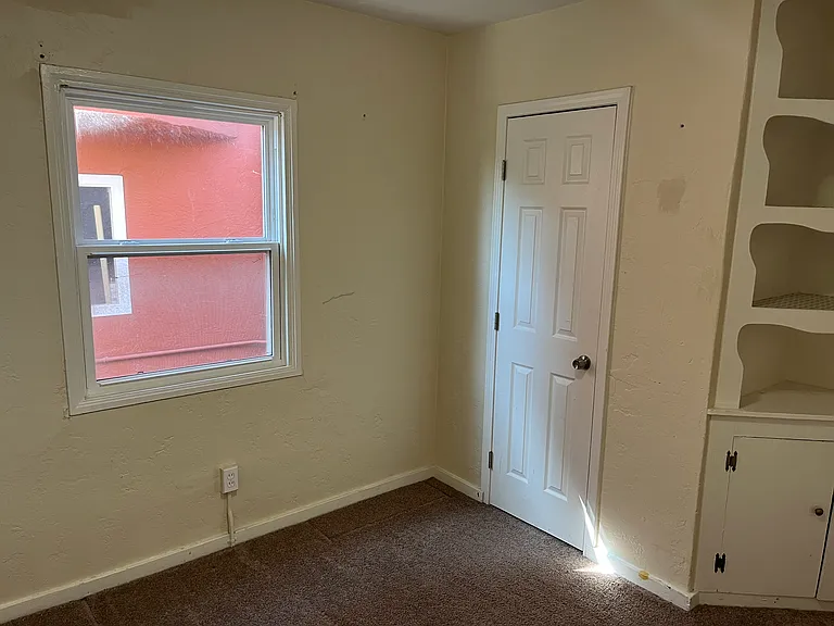 508 Grant St — Photo 6