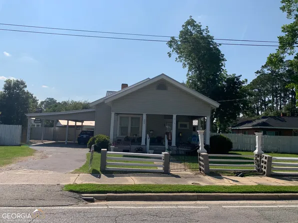 309 N Main St, Baxley, GA 31513