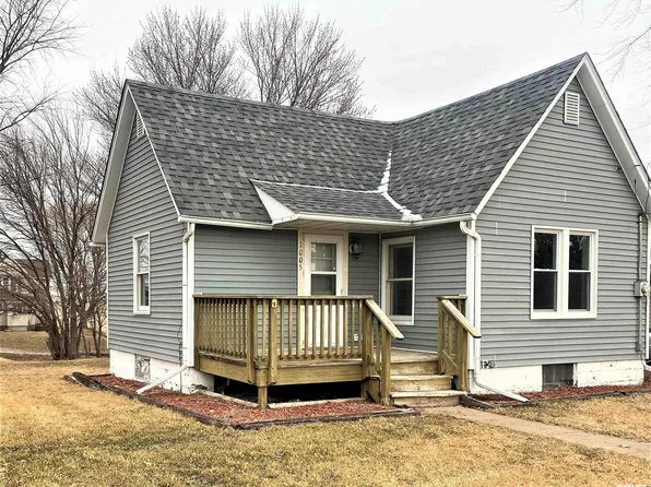 1005 11th Ave, Orion, IL 61273