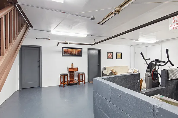 Sold by Homesmart Premier Living Realty | media 30