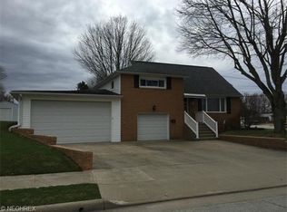 1318 Clinton Ave SE, North Canton, OH 44720