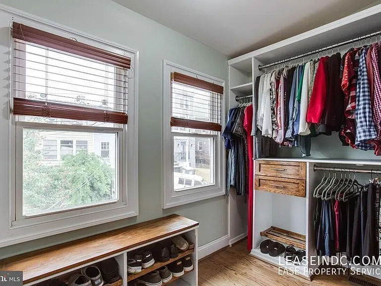 1414 Oak St NW — Photo 21