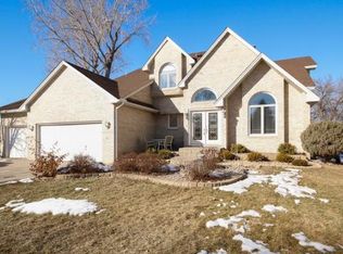 3832 Dunbar Ct N, Brooklyn Park, MN 55443