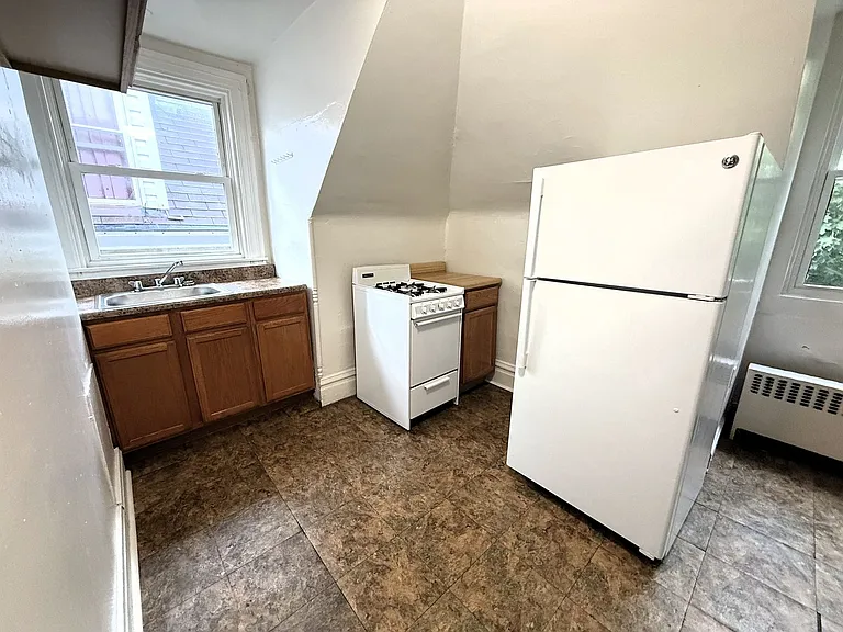 Highland Park - Apartments For Rent In Pittsburgh — Photo 6