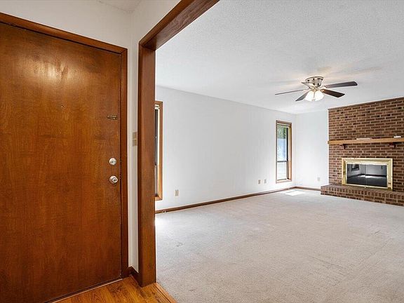 2nd image of 129 Lake Pine Dr