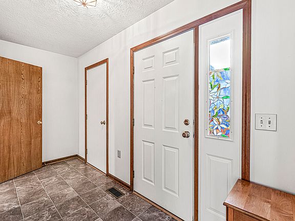 5th image of 6552 Crystal Springs Dr