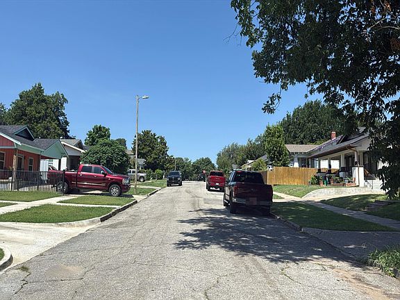 5th image of 1715 NW 11th St