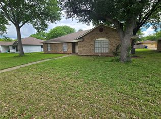 925 Shell Ln, Lancaster, TX 75146