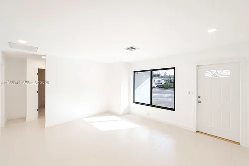 4671 SW 43rd Ter #2 Photo 1