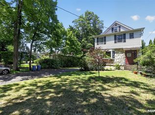 25 Jefferson Ave, Cresskill, NJ 07626