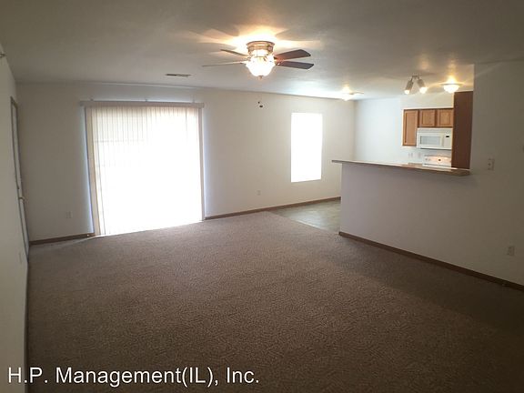 3rd image of 131 Dorset Ct APT 7