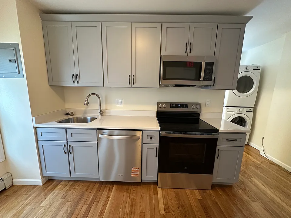 387 Somerville Ave #3