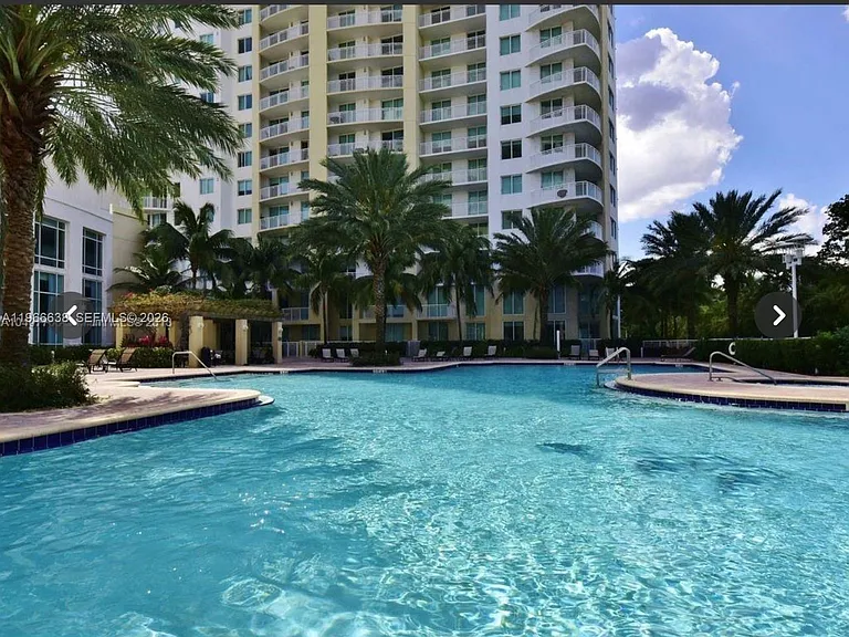 1755 Hallandale Beach Blvd #2505E — Photo 31