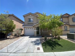 8722 Cadence Crossing Way, Las Vegas, NV 89178