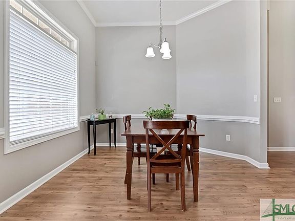 5th image of 336 Flat Bush Dr