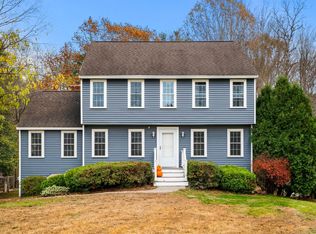 62 Giordani Ln, Sandown, NH 03873