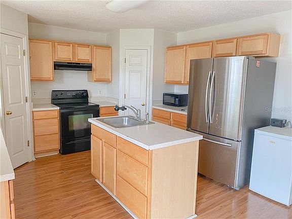 4th image of 10433 River Bream Dr